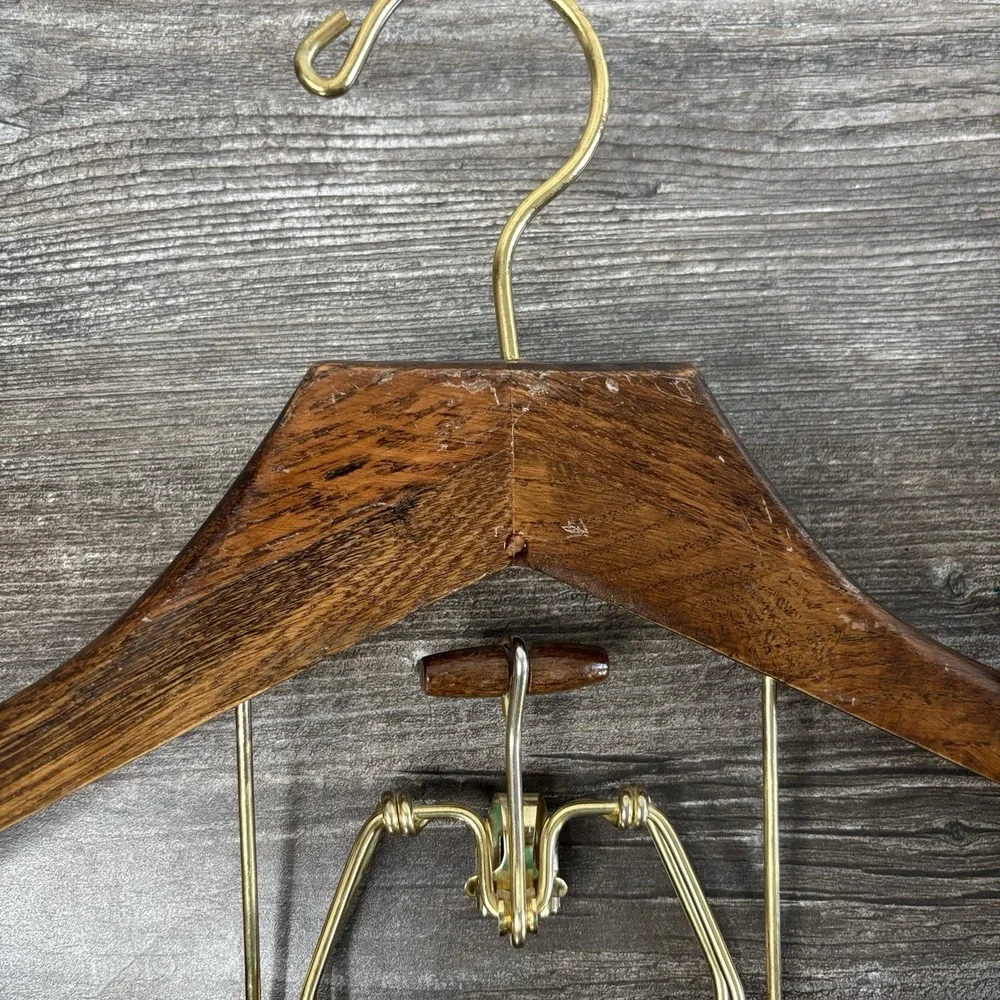Vintage The Setwell Style 18 Inch Wooden Heavy Duty Suit Valet Hanger Wood